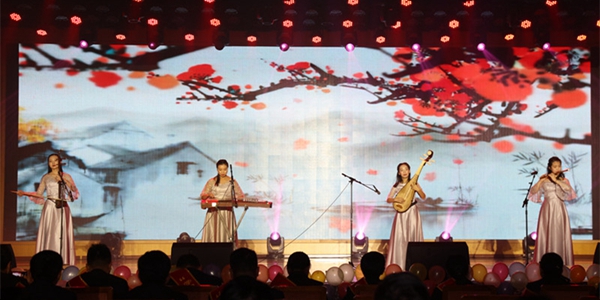 11、股份公司樂器演奏.jpg